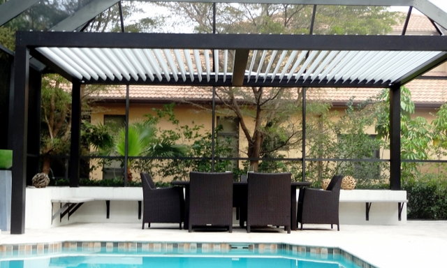 ศาลาหลังคาพับเก็บน้ำแบบปรับได้ อลูมิเนียม Pergola พร้อมบานเกล็ดปรับระดับได้