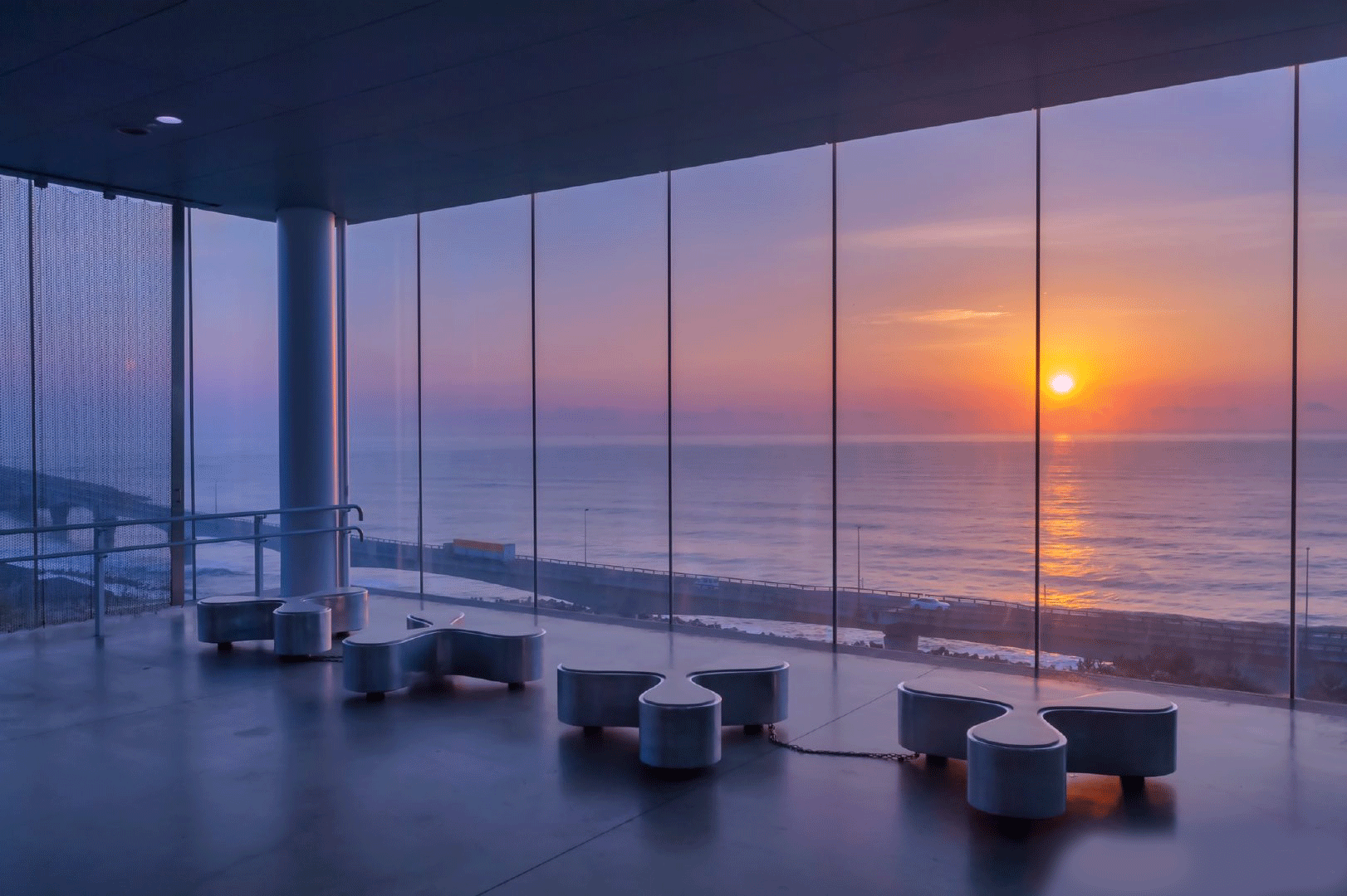 การใช้สมาร์ทฟิล์มเพื่อแปลง Windows ให้เป็นจอโปรเจคเตอร์